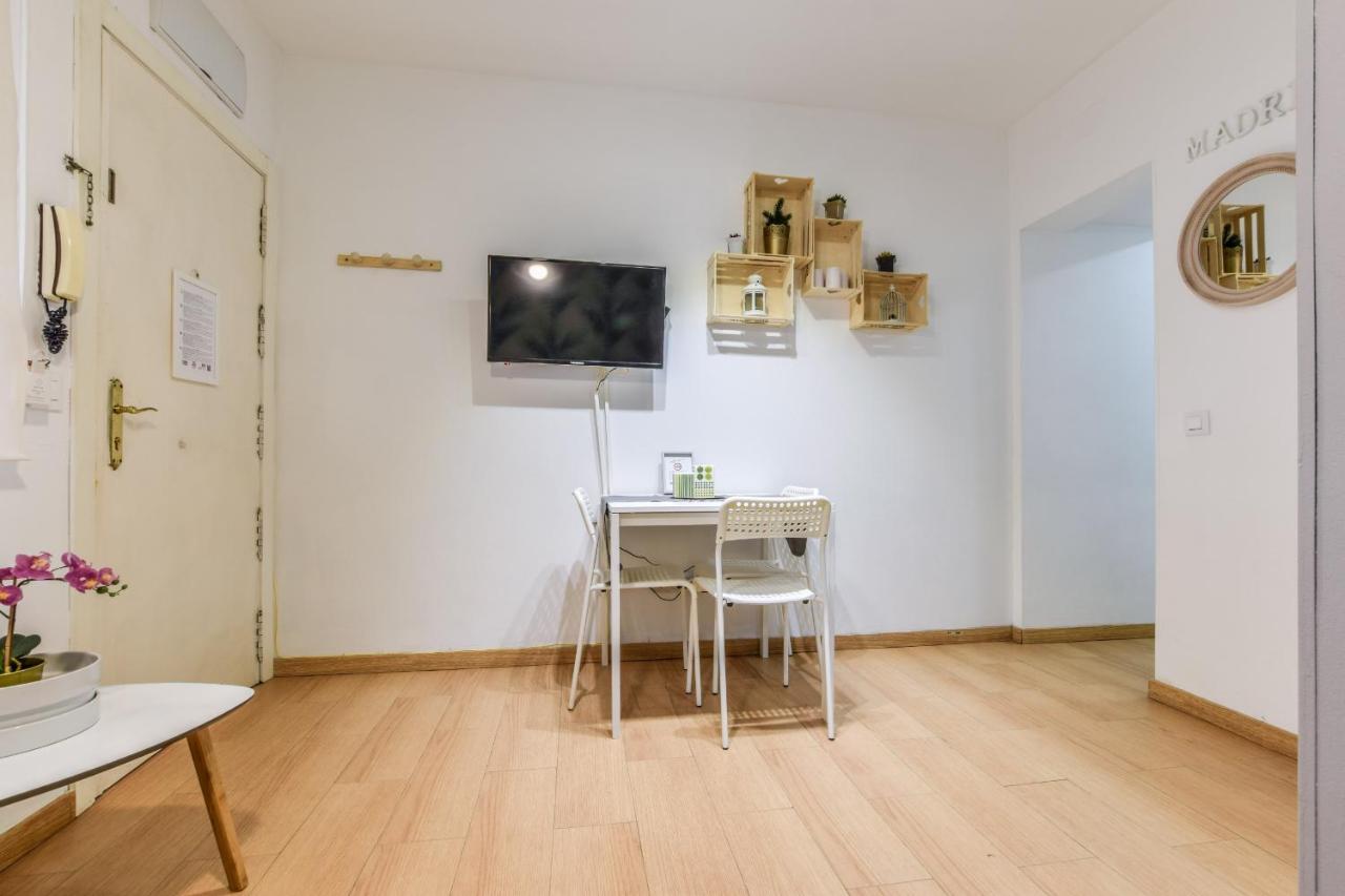 Acogedor Piso Madrid Centro Alquiler Temporal Apartment Exterior photo